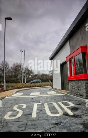 The new KFC Drive Through Restaurant, Leighton Buzzard remains closed due to issues with the drive through access road at the rear of the building. Stock Photo