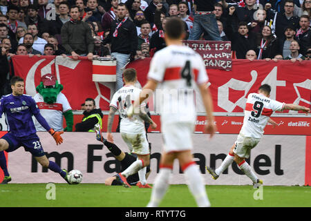 Stuttgart, Germany. 03rd Mar, 2019. Steven ZUBER (lVFB Stuttgart) scores the goal to 5-1, action, goalschuss. Soccer 1. Bundesliga, 24.matchday, matchday24, VFB Stuttgart-Hanover 96 (H) 5-1, 03/03/2019 in Stuttgart/Germany. MERCEDES BENZ ARENA. DFL REGULATIONS PROHIBIT ANY USE OF PHOTOGRAPH AS IMAGE SEQUENCES AND/OR QUASI VIDEO. | usage worldwide Credit: dpa/Alamy Live News Stock Photo