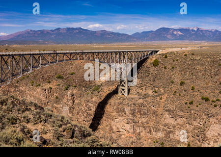 Rio Grande Gorge Bridge, Taos, New Mexico, USA Stock Photo