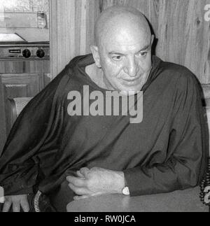 Stars: TELLY SAVALAS Stock Photo - Alamy