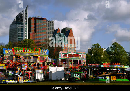 Malieveld, The Hague, The Netherlands. 26th April, 2017. koningskermis – King's fair, with The Hague city centre in the background. Charles M. Vella/A Stock Photo