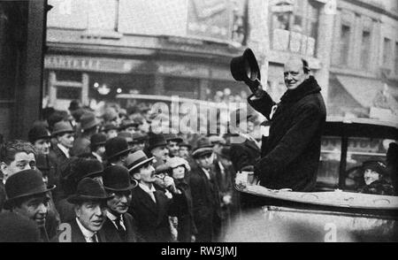 Winston Churchill  standing as an independent candidate for the Abbey Division of Westminster at the by-election in March 1924 Stock Photo