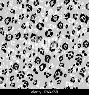 Abstract monochrome textured pattern. Gray animal skin. Leopard seamless print. Stock Vector
