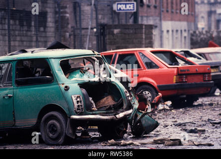 NEWRY BOMBING NORTHERN IRELAND 28 FEB 1985. Nine RUC POLICE OFFICERS DIED WHEN THE IRA MORTAR BOMBED THEIR POLICE STATION IN NEWRY Stock Photo