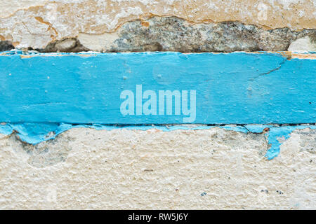 Expansion Joint - Wooden Board Between Reinforced Concrete Blocks in the Wall. Outdated Junction Technology, Reinforced Concrete Structures. Cracked C Stock Photo