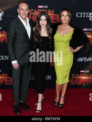 HOLLYWOOD, LOS ANGELES, CA, USA - MARCH 04: Actor Clark Gregg, daughter Stella Gregg, and wife Jennifer Grey arrive at the World Premiere Of Marvel Studios 'Captain Marvel' held at the El Capitan Theatre on March 4, 2019 in Hollywood, Los Angeles, California, United States. (Photo by Xavier Collin/Image Press Agency) Stock Photo