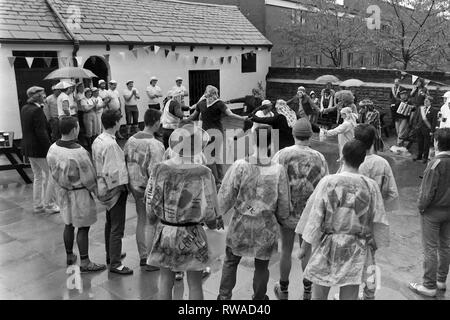 Dwile Flonking Leeds Stock Photo Alamy dwile-flonking-leeds-stock-photo-alamy