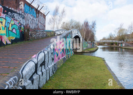 The Birmingham Canal Old Line running through the Birmingham inner city district of Ladywood which is undergoing regeneration Stock Photo