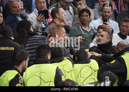 Madrid, Spain. 5th Mar, 2019. AFC Ajax fans in action during the UEFA Champions League Round of 16 Second Leg match between Real Madrid and AFC Ajax at Santiago Bernabeu on March 5, 2019 in Madrid, Spain Credit: Jack Abuin/ZUMA Wire/Alamy Live News Stock Photo