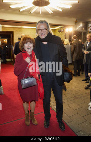 05 March 2019, Hamburg: Hannelor Hoger, actress, and Ulrich Waller, artistic director, come to the 125th anniversary gala of the Hansa-Variete-Theater. Photo: Georg Wendt/dpa Stock Photo