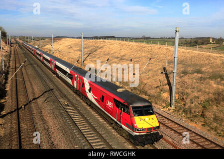 82207  LNER train, London and North Eastern Railway, East Coast Main Line Railway, Grantham, Lincolnshire, England, UK Stock Photo