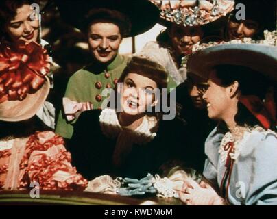 JUDY GARLAND, MEET ME IN ST. LOUIS, 1944 Stock Photo