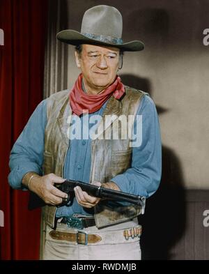 EL DORADO (1966) JOHN WAYNE, ROBERT MITCHUM ELDO 027 GN Stock Photo - Alamy