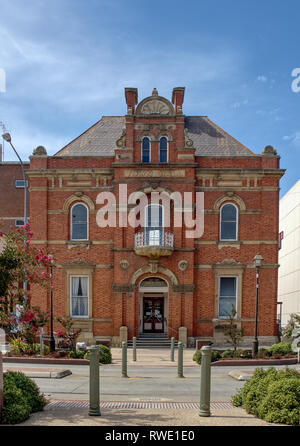 Historic town hall in Goulburn NSW Stock Photo