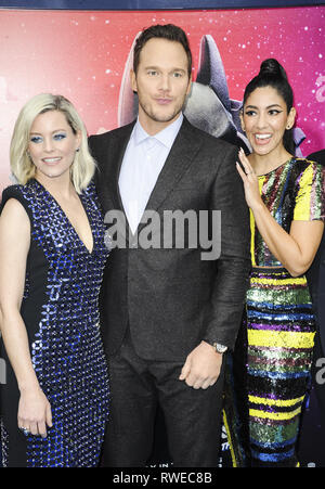 Los Angeles Premiere The Lego Movie 2  Featuring: Elizabeth Banks, Chris Pratt, Stephanie Beatriz Where: Los Angeles, California, United States When: 02 Feb 2019 Credit: Apega/WENN.com Stock Photo