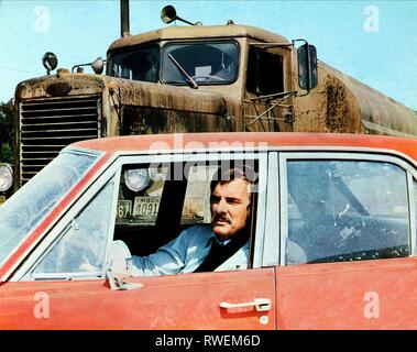 DENNIS WEAVER, DUEL, 1971 Stock Photo