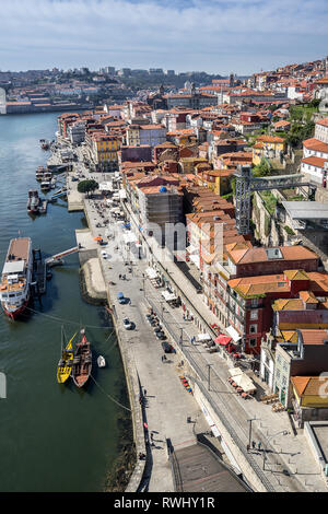 Looking across the Douro River to Riberia and the Dom Luis bridge in Porto Stock Photo