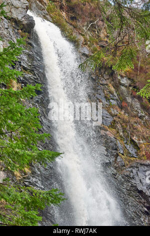 PLODDA FALLS TOMICH HIGHLAND SCOTLAND THE TOP OF THE WATERFALL Stock Photo