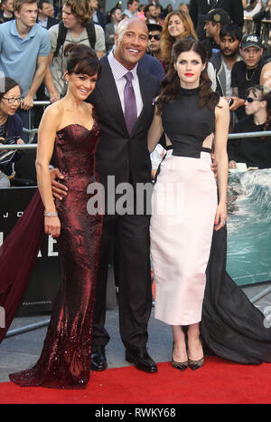 May 21, 2015 - London, England, UK - San Andreas World Premiere, Odeon Leicester Square - Red Carpet Arrivals Photo Shows: (From Left to Right) Carla  Stock Photo