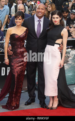 May 21, 2015 - London, England, UK - San Andreas World Premiere, Odeon Leicester Square - Red Carpet Arrivals Photo Shows: (From Left to Right) Carla  Stock Photo