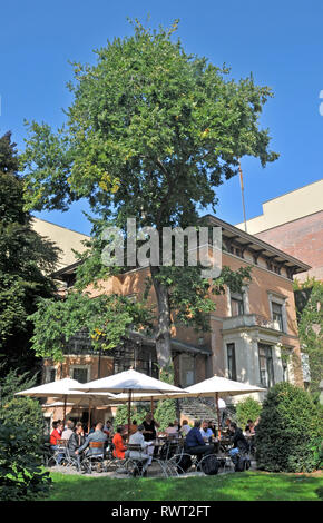 Cafe Wintergarten in the Literaturhaus on Fasanenstrasse near Kurfurstendamm, Berlin, Germany Stock Photo