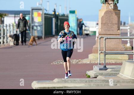 Hastings, East Sussex, UK. 08 Mar, 2019. UK Weather: Beautiful sunny start to the morning in Hastings, East Sussex. © Paul Lawrenson 2019, Photo Credit: Paul Lawrenson / Alamy Live News Stock Photo