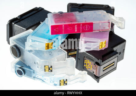 Afbrydelse afslappet Plys dukke Printer Ink Cartridges, Empty Stock Photo - Alamy