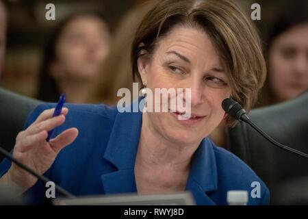 U.S. Senator Amy Klobuchar of Minnesota, questions Agriculture Secretary Sonny Perdue during a hearing at the Senate Agriculture, Nutrition, and Forestry committee hearing on implementing the Agriculture Improvement Act of 2018 on Capitol Hill February 28, 2019 in Washington, D.C. Stock Photo