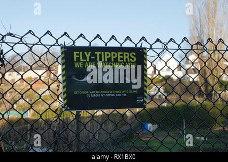 sign warning not to fly tip Stock Photo