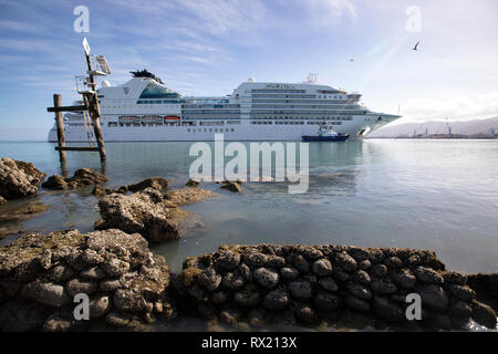 Picture by Tim Cuff - 25 January 2019 - Arrival of cruise ship Seabourn Encore into Port Nelson, New Zealand Stock Photo