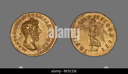 Aureus (Coin) Portraying Emperor Marcus Aurelius. Roman, minted in Rome. Date: 167 AD. Dimensions: Diam. 2 cm; 7.26 g. Gold. Origin: Italy. Museum: The Chicago Art Institute. Author: ANCIENT ROMAN. Stock Photo