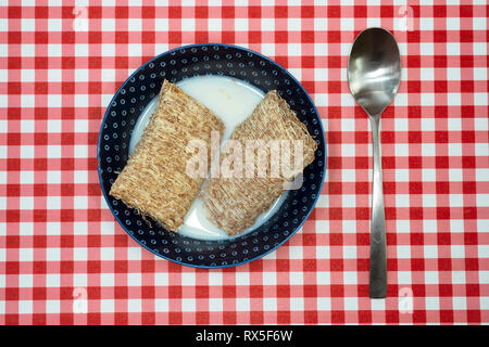 Shredded wheat breakfast cereal Stock Photo