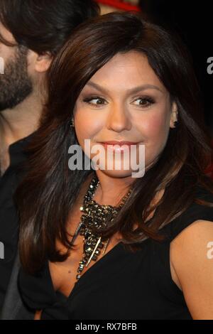 Rachael Ray 4-6-10 Photo By John Barrett/PHOTOlink Stock Photo - Alamy