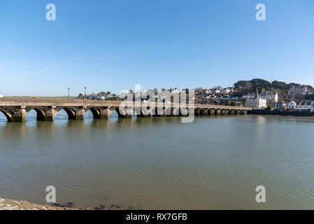 Bideford, North Devon, England UK. March 2019. Looking from Bideford town over the Bideford Long Bridge built in 1850 to East The Water. Stock Photo