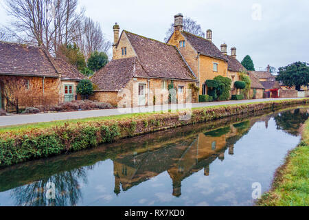 Buildings in Lower Slaughter, a Cotswolds Village near Bourton-on-the-Water (England) Stock Photo