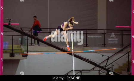 Glasgow, Scotland, UK. 3rd March, 2019. France's Ninon Guillon-Romarin fails to clear the bar in the women's pole vault final, during Day 3 of the Gla Stock Photo