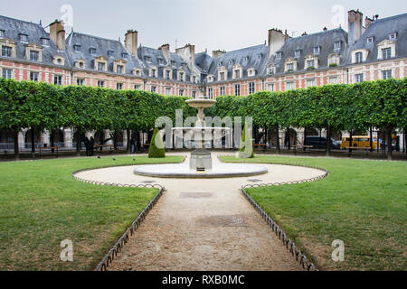 Trees against buildings at Le Jardin du Luxembourg in city Stock Photo