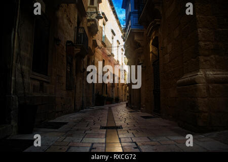 Typical Narrow Street in Vittoriosa, Malta Stock Photo