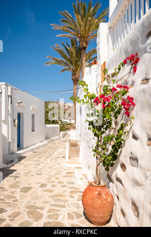 The picturesque village of Kastro, the ancient capital of Sifnos. Cyclades, Greece. Europe Stock Photo