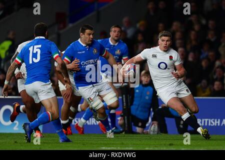 London, UK. 09th Mar, 2019. Owen Farrell of England runs with the ball during the Guinness Six Nations match between England and Italy at Twickenham Stadium Credit: European Sports Photographic Agency/Alamy Live News Stock Photo