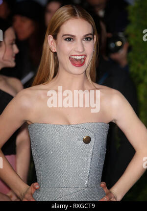 Mar 19, 2015 - London, England, UK - Cinderella UK Premiere, Odeon, Leicester Square - Red Carpet Arrivals Photo Shows: Lily James Stock Photo