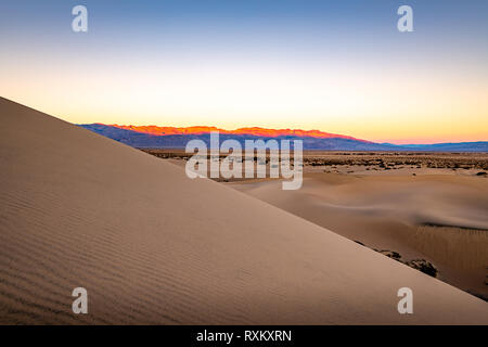 Morning hike in the Mesquite Flat Sand Dunes Stock Photo