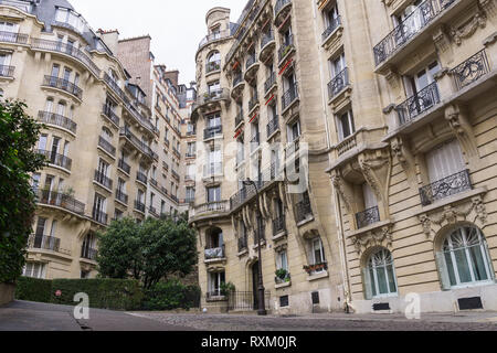 Haussmann style buildings on Square Alboni in the 16th arondissement of Paris, France. Stock Photo