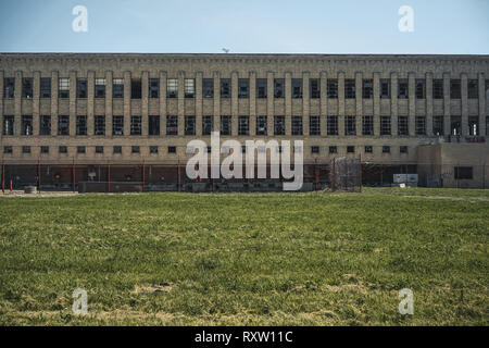Exterior of abandoned factory in Detroit, Michigan. Large deserted building. Stock Photo