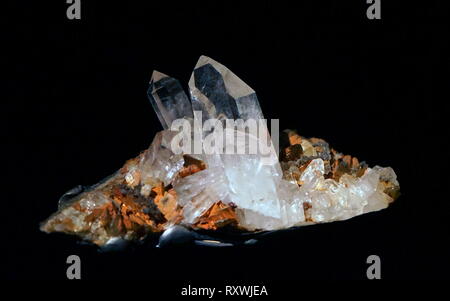 Quartz is a mineral composed of silicon and oxygen atoms in a ...