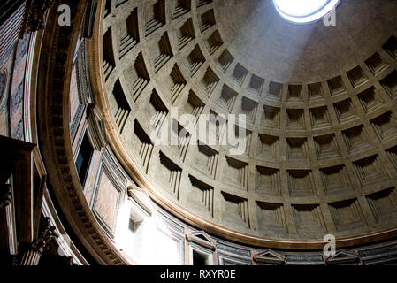 Coffered concrete dome of the Pantheon in Rome, the largest unreinforced concrete dome in the world, Italy. Stock Photo