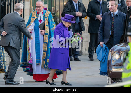 Westminster Abbey, London, UK. 11th Mar, 2019. The Queen leaves with Prince Andrew - A service of celebration of the 70th anniversary of the modern Commonwealth at Westminster Abbey. Credit: Guy Bell/Alamy Live News Stock Photo