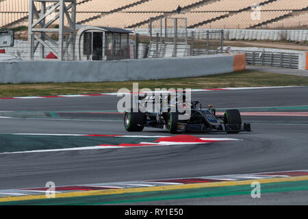 Barcelona, Spain, Feb, 2nd , 2019 - Kevin Magnussen of Denmark driving the 20 Haas F1 Team VF-19 Ferrari on track day 2 of F1 Winter Test at Circuit d Stock Photo