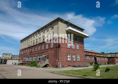 Verwaltungstrakt, Stasi-Gedenkstaette, Genslerstrasse, Hohenschoenhausen, Lichtenberg, Berlin, Deutschland Stock Photo