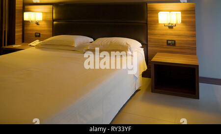 fixed bedside lights